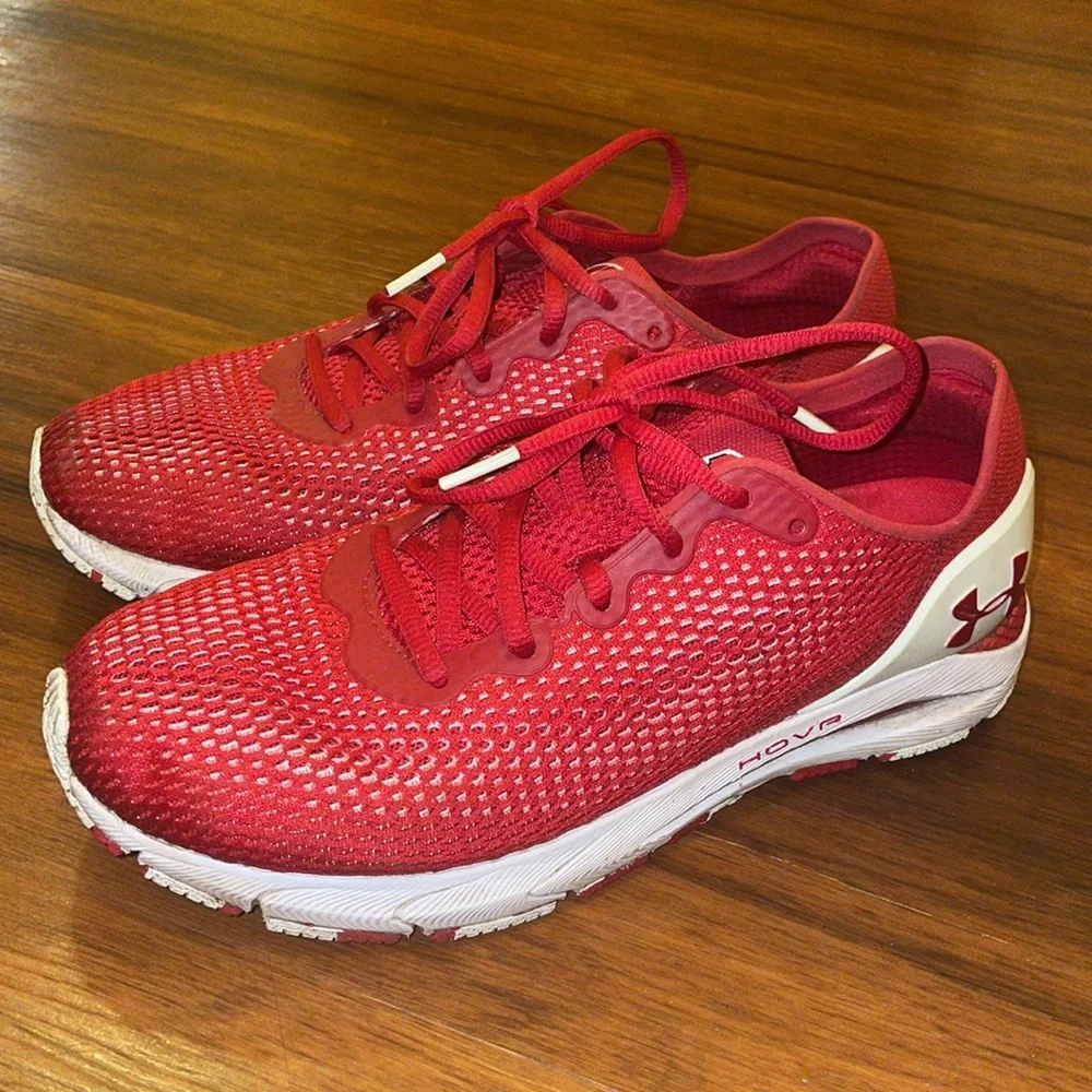 Under Armour HOVR Sonic 4 Running Shoes - Wisconsin Badgers - Picture 4 of 5